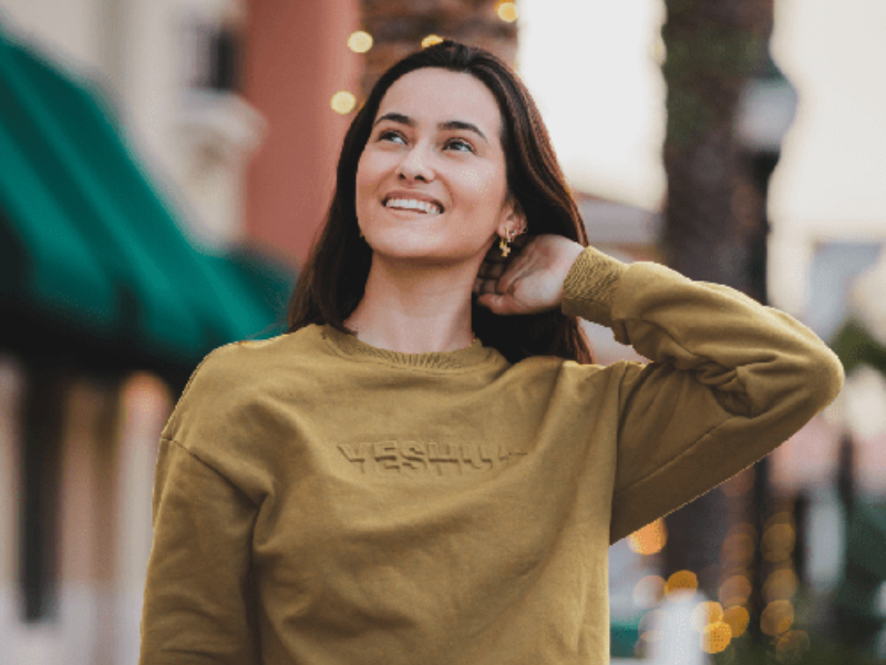The Must-Know Guide to Christian Fashion and Jewelry for a Faithful Christmas Celebration